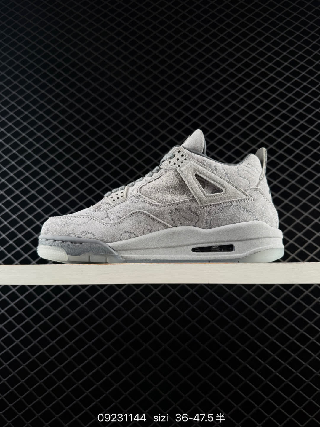 Air Jordan SIZE: 36 36.5 37.5 38 38.5 39 40 40.5 41 42 42.5 43 44 45 ID: 1144 08GJ-930155